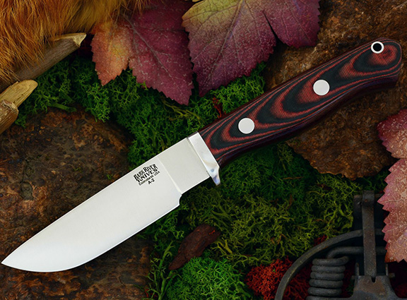 Охотничий нож Bark River Gameskeeper Black & Red Linen Micarta Охотничий нож Bark River Gameskeeper Black & Red Linen Micarta