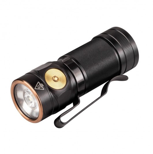 Фонарь Fenix E18R Cree XP-L HI LED Фонарь Fenix E18R Cree XP-L HI LED