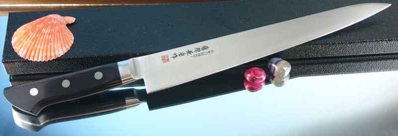 Филейный нож Fujiwara Sujihiki FKM-5/1, 24 см. Филейный нож Fujiwara Sujihiki FKM-5/1, 24 см.