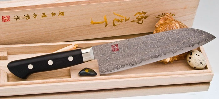 Кухонный нож Hattori KD Santoku KD-31, 180 мм. Кухонный нож Hattori KD Santoku KD-31, 180 мм.