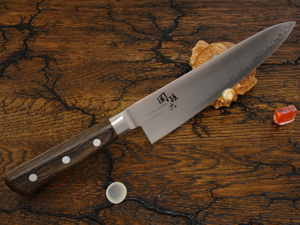 Кухонный нож KAI 10000CC Gyuto AE-5163, композитная высокоуглеродистая сталь, лезвие 18 см. Кухонный нож KAI 10000CC Gyuto AE-5163, композитная высокоуглеродистая сталь, лезвие 18 см.