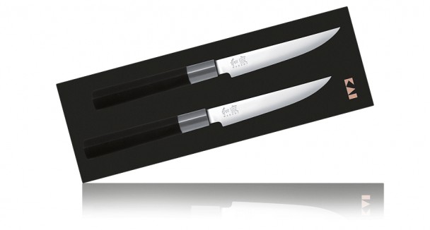 Набор из 2-х кухонных ножей для стейков KAI Wasabi Black 67S-400, 120 мм. Набор из 2-х кухонных ножей для стейков KAI Wasabi Black 67S-400, 120 мм.