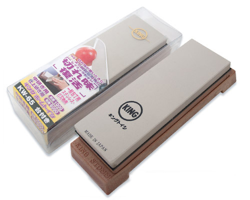 Камень точильный водный King KHKW-065 #1000/#6000 с подставкой. Камень точильный водный King KHKW-065 #1000/#6000 с подставкой.