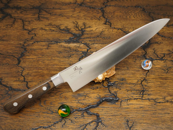 Кухонный нож KAI Benifuji Gyuto AB-5443, нержавеющая сталь DSR1K6, лезвие 27 см. Кухонный нож KAI Benifuji Gyuto AB-5443, нержавеющая сталь DSR1K6, лезвие 27 см.