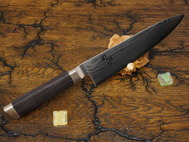 Кухонный нож KAI Damascus Gyuto AE-5204, нержавеющая сталь VG-MAX, лезвие 18 см. Кухонный нож KAI Damascus Gyuto AE-5204, нержавеющая сталь VG-MAX, лезвие 18 см.