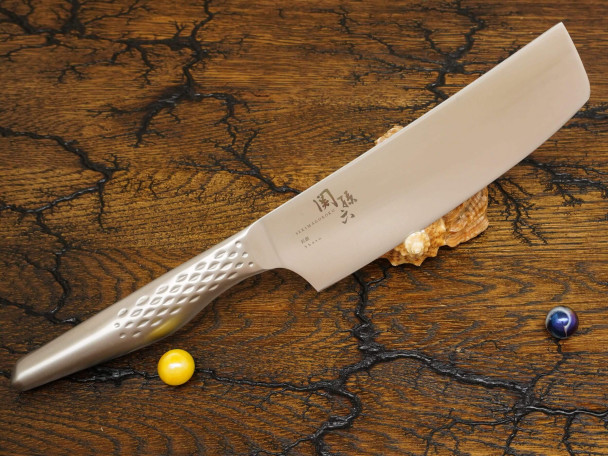 Кухонный нож KAI Shoso Nakiri AB-5168, композитная высокоуглеродистая сталь, лезвие 16,5 см. Кухонный нож KAI Shoso Nakiri AB-5168, композитная высокоуглеродистая сталь, лезвие 16,5 см.