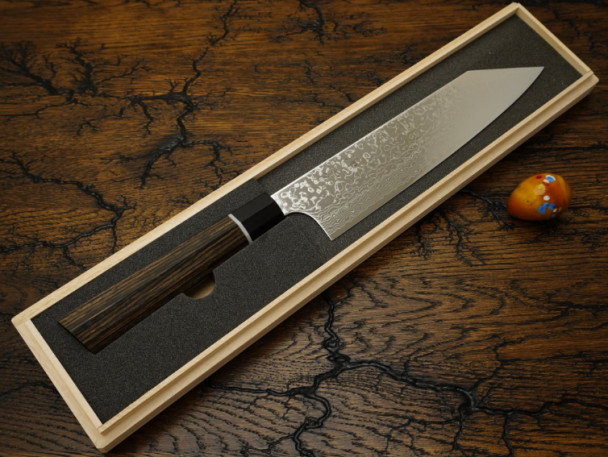 Кухонный нож Kanetsugu Zuiun 9305, Chef 210 мм., сталь SPG2 Кухонный нож Kanetsugu Zuiun 9305, Chef 210 мм., сталь SPG2