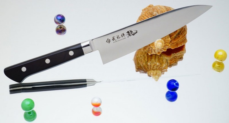 Универсальный кухонный нож RYUSEN Blazen Gyuto BZ-106, 150 мм. (широкое лезвие) Универсальный кухонный нож RYUSEN Blazen Gyuto BZ-106, 150 мм. (широкое лезвие)