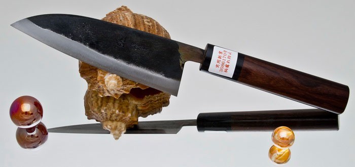 Кухонный нож Moritaka A2 Small Santoku ES-130, 13 см. Кухонный нож Moritaka A2 Small Santoku ES-130, 13 см.