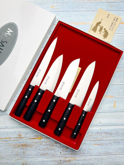 Набор из 5 кухонных ножей: Деба, Янагиба, Сантоку, Гюйто и Петти Masahiro Gift 11582, сталь Stainless Steel Набор из 5 кухонных ножей: Деба, Янагиба, Сантоку, Гюйто и Петти Masahiro Gift 11582, сталь Stainless Steel