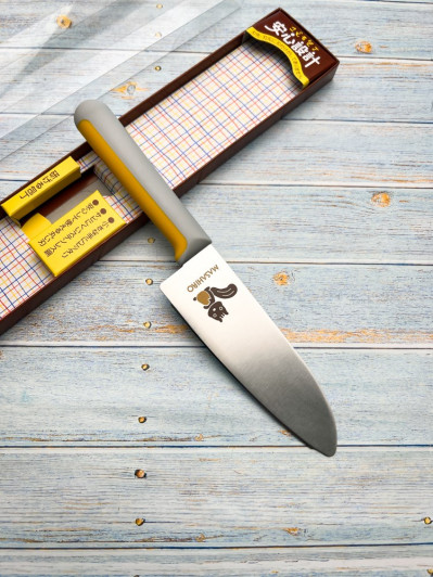 Нож кухонный Сантоку Masahiro Children's kitchen knife 24348, лезвие 130 мм., сталь Stainless Steel Нож кухонный Сантоку Masahiro Children's kitchen knife 24348, лезвие 130 мм., сталь Stainless Steel