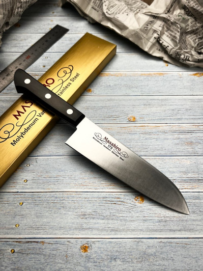 Нож кухонный Сантоку Masahiro MV black plywood 14023, лезвие 175 мм., сталь MBS-26 Нож кухонный Сантоку Masahiro MV black plywood 14023, лезвие 175 мм., сталь MBS-26