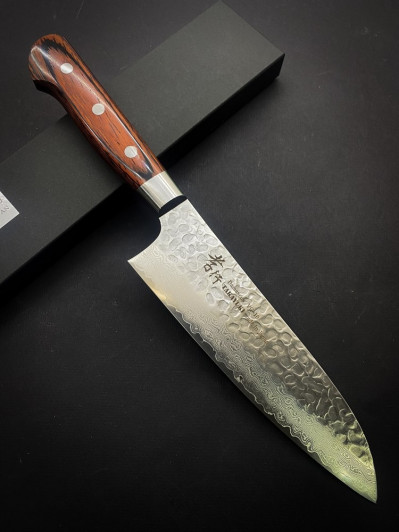 Поварской нож Сантоку Sakai Takayuki Damascus Hammered 07392, 180 мм., 33 слоя Поварской нож Сантоку Sakai Takayuki Damascus Hammered 07392, 180 мм., 33 слоя