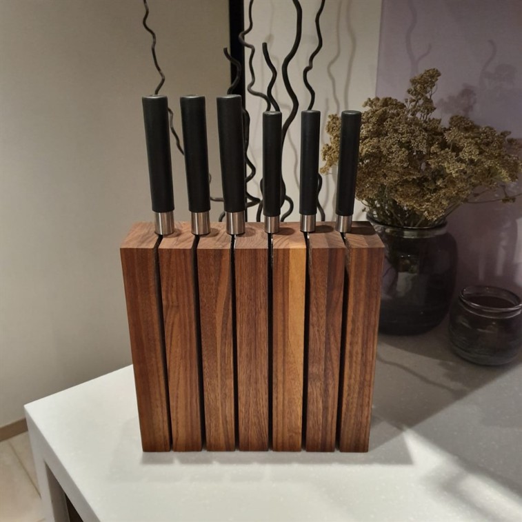 Магнитная подставка Woodinhome KS021SWN массив ореха Магнитная подставка Woodinhome KS021SWN массив ореха