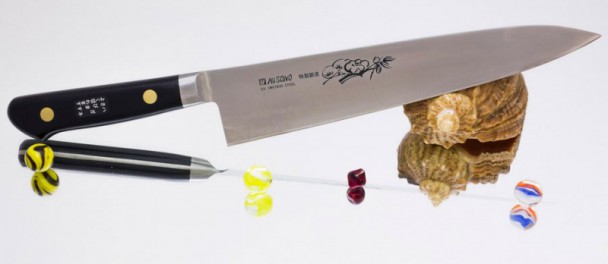 Поварской нож Misono Sweden Steel Gyuto 210 мм. Поварской нож Misono Sweden Steel Gyuto 210 мм.