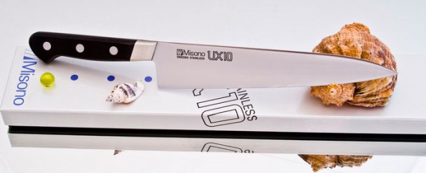 Поварской нож Misono UX10 Steel Gyuto 210 мм. Поварской нож Misono UX10 Steel Gyuto 210 мм.