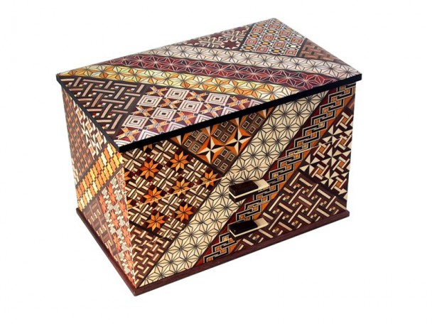 Японская шкатулка Yosegi NSZ-JB-008, 226x140x133 мм. Японская шкатулка Yosegi NSZ-JB-008, 226x140x133 мм.