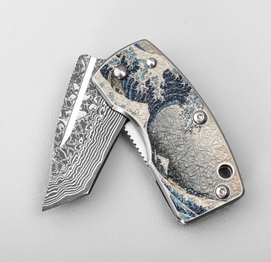 Складной нож-зажим для купюр Ukimon "Blue Wave" GS-11612, сталь VG-10 в обкладках из дамасской стали, Япония Складной нож-зажим для купюр Ukimon "Blue Wave" GS-11612, сталь VG-10 в обкладках из дамасской стали, Япония