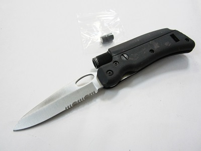 Складной нож с фонариком Sog TLSL1 Складной нож с фонариком Sog TLSL1