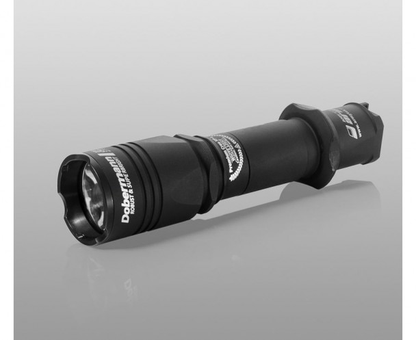 Тактический фонарь Armytek Dobermann F02003BW (тёплый свет) Тактический фонарь Armytek Dobermann F02003BW (тёплый свет)