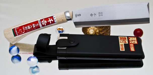 Топор Senkichi 602031, 165 мм (симметричная заточка) Топор Senkichi 602031, 165 мм (симметричная заточка)