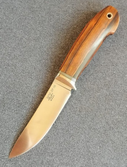 Туристический нож Романа Гончарова, сталь ZDP-189, 110 мм., аризонское железное дерево Туристический нож Романа Гончарова, сталь ZDP-189, 110 мм., аризонское железное дерево