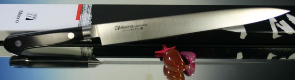 Универсальный узкий нож Misono Molibden Steel Fillet 240 мм. Универсальный узкий нож Misono Molibden Steel Fillet 240 мм.