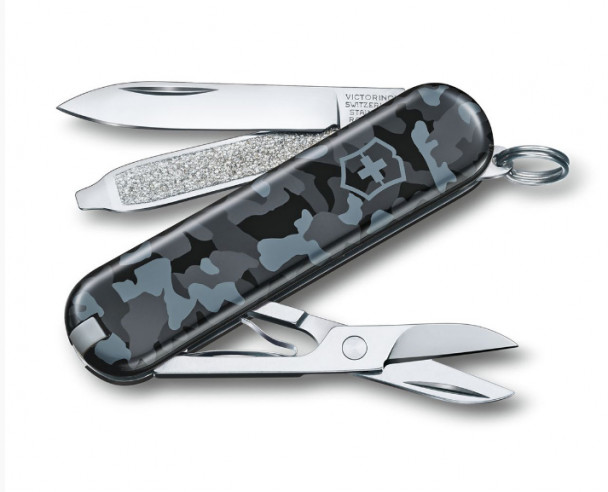Складной нож Victorinox 0.6223.942 Classic SD Navy Camouflage, 7 функций Складной нож Victorinox 0.6223.942 Classic SD Navy Camouflage, 7 функций