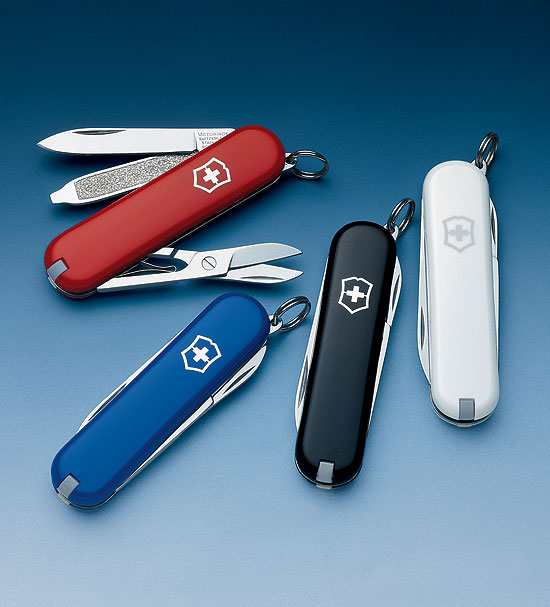 Складной нож Victorinox 0.6223 Classic SD, 7 функций, 4 цвета Складной нож Victorinox 0.6223 Classic SD, 7 функций, 4 цвета
