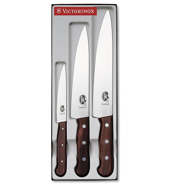 Набор кухонных ножей Victorinox 5.1050.3, 12см + 19см + 22см. Набор кухонных ножей Victorinox 5.1050.3, 12см + 19см + 22см.