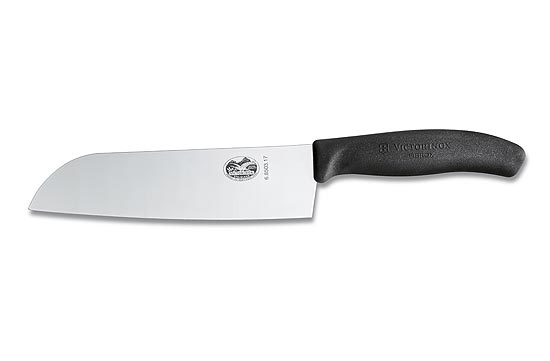 Универсальный шеф нож Victorinox Сантоку 6.8503.17, лезвие 17 см. Универсальный шеф нож Victorinox Сантоку 6.8503.17, лезвие 17 см.