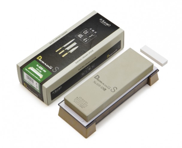 Водный камень Suehiro DEBADO 400-SNE, 320 грит, 205 x 73 x 23 мм Водный камень Suehiro DEBADO 400-SNE, 320 грит, 205 x 73 x 23 мм