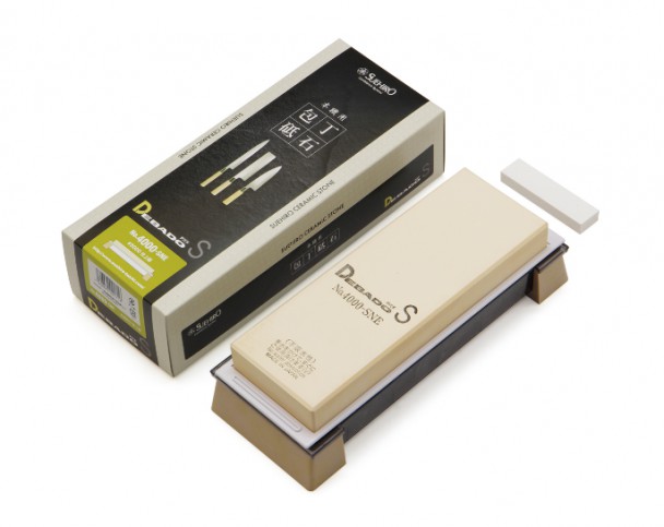 Водный камень Suehiro DEBADO 4000-SNE, 3000 грит, 205 x 73 x 23 мм Водный камень Suehiro DEBADO 4000-SNE, 3000 грит, 205 x 73 x 23 мм